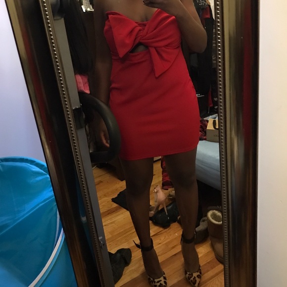 Red Scuba Bow Detail Bodycon Dress - Picture 2 of 3